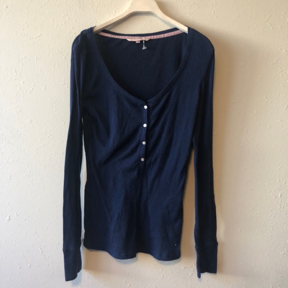 🔥Victoria's Secret Blue Button Front Long Sleeve